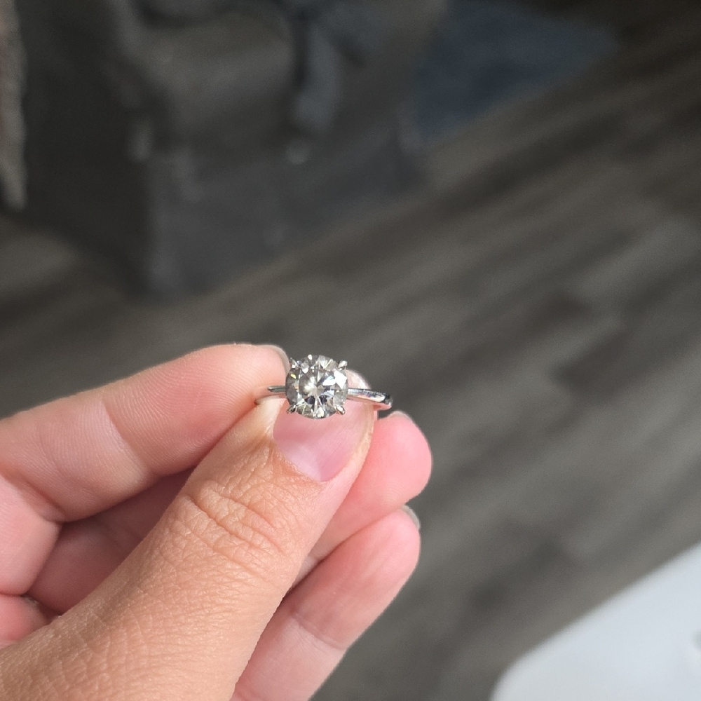 Stunning Silver Solitaire Ring